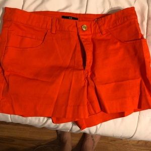 H&M mid waisted shorts